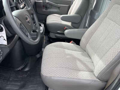 2025 GMC Savana Cutaway 3500 1WT