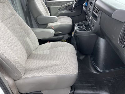 2025 GMC Savana Cutaway 3500 1WT