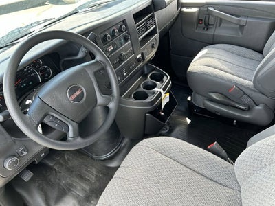 2025 GMC Savana Cutaway 3500 1WT