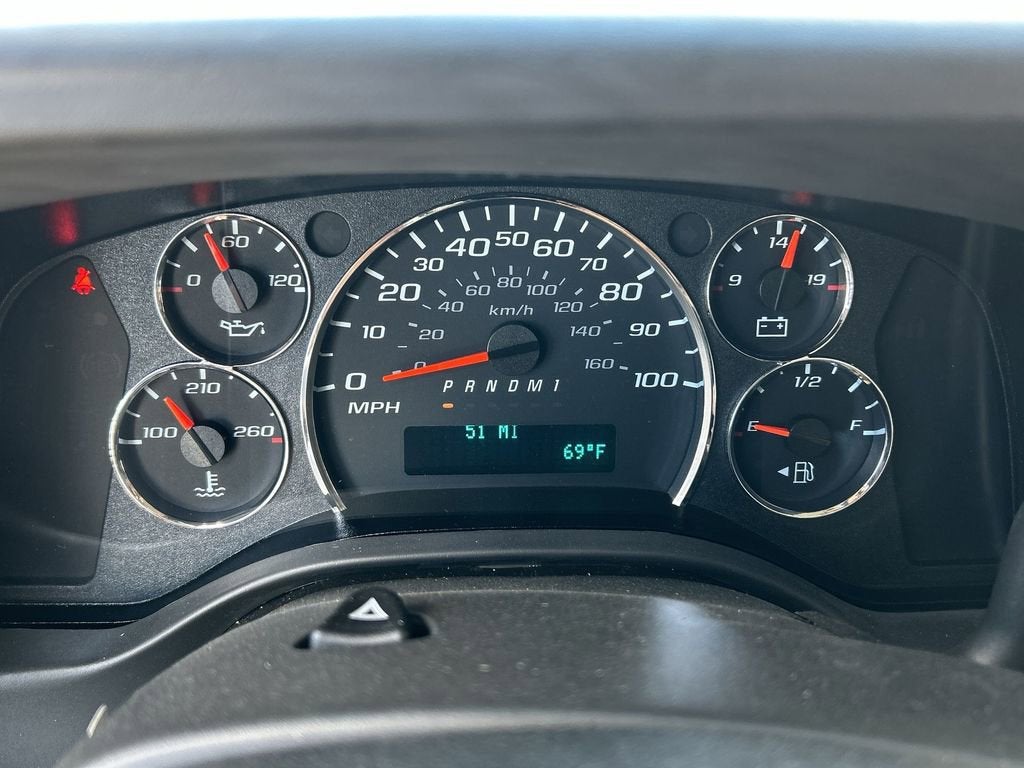 2025 GMC Savana Cutaway 3500 1WT