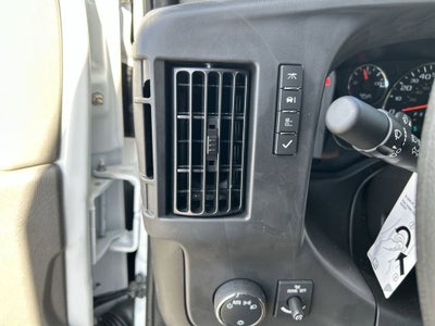 2025 GMC Savana Cutaway 3500 1WT