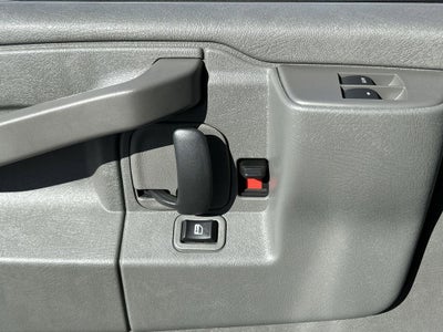 2025 GMC Savana Cutaway 3500 1WT