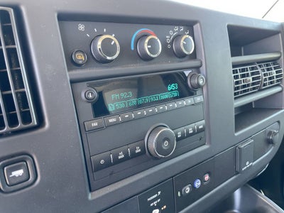 2025 GMC Savana Cutaway 3500 1WT