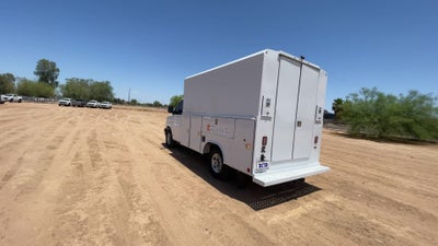 2025 GMC Savana Cutaway 3500 1WT