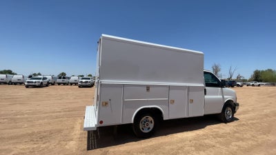 2025 GMC Savana Cutaway 3500 1WT
