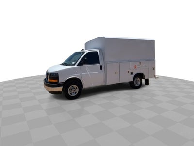 2025 GMC Savana Cutaway 3500 1WT