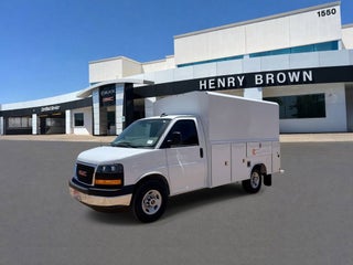 2025 GMC Savana Cutaway 3500 1WT