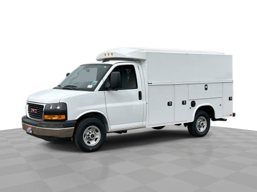 2025 GMC Savana Cutaway 3500 1WT