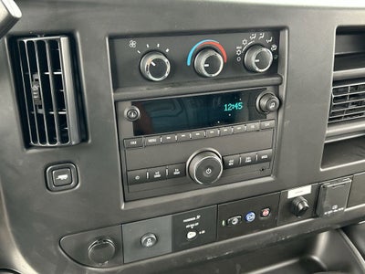 2025 GMC Savana Cutaway 3500 1WT