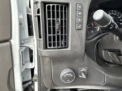 2025 GMC Savana Cutaway 3500 1WT