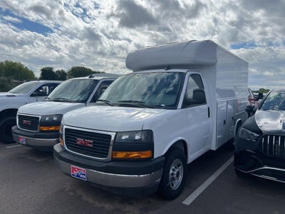 2025 GMC Savana Cutaway 3500 1WT