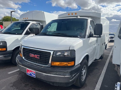 2025 GMC Savana Cutaway 3500 1WT