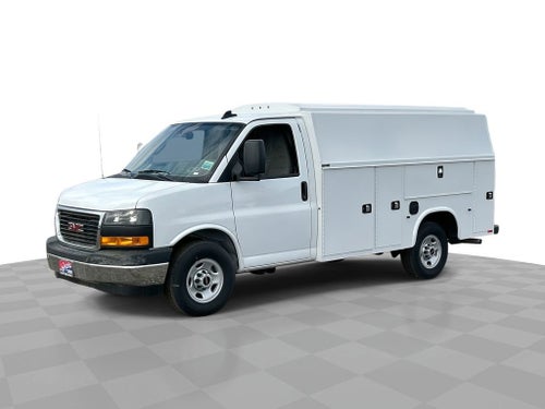 2025 GMC Savana Cutaway 3500 1WT