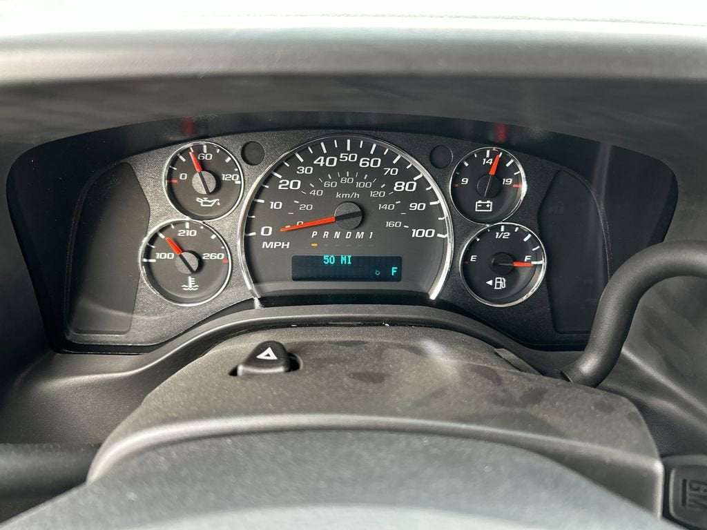 2025 GMC Savana Cutaway 3500 1WT