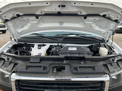 2025 GMC Savana Cutaway 3500 1WT