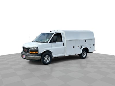 2025 GMC Savana Cutaway 3500 1WT