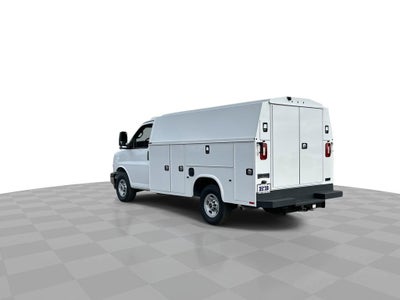 2025 GMC Savana Cutaway 3500 1WT