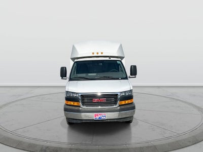 2025 GMC Savana Cutaway 3500 1WT