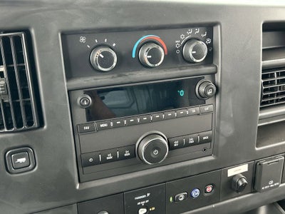 2025 GMC Savana Cutaway 3500 1WT