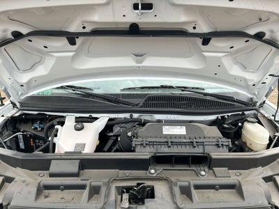 2025 GMC Savana Cutaway 3500 1WT