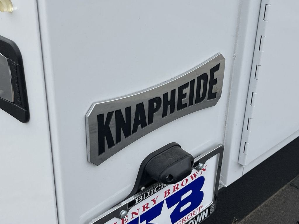 2025 GMC Savana Cutaway 3500 1WT