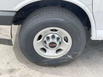 2025 GMC Savana Cutaway 3500 1WT