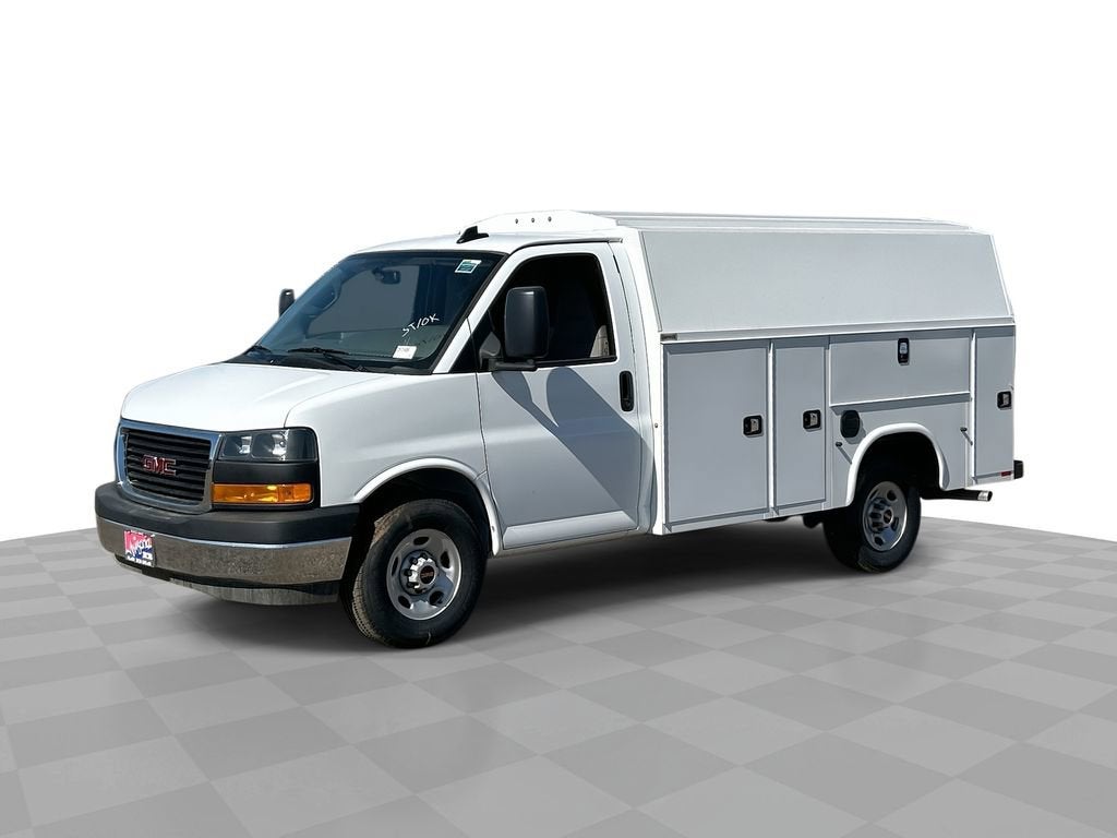 2025 GMC Savana Cutaway 3500 1WT