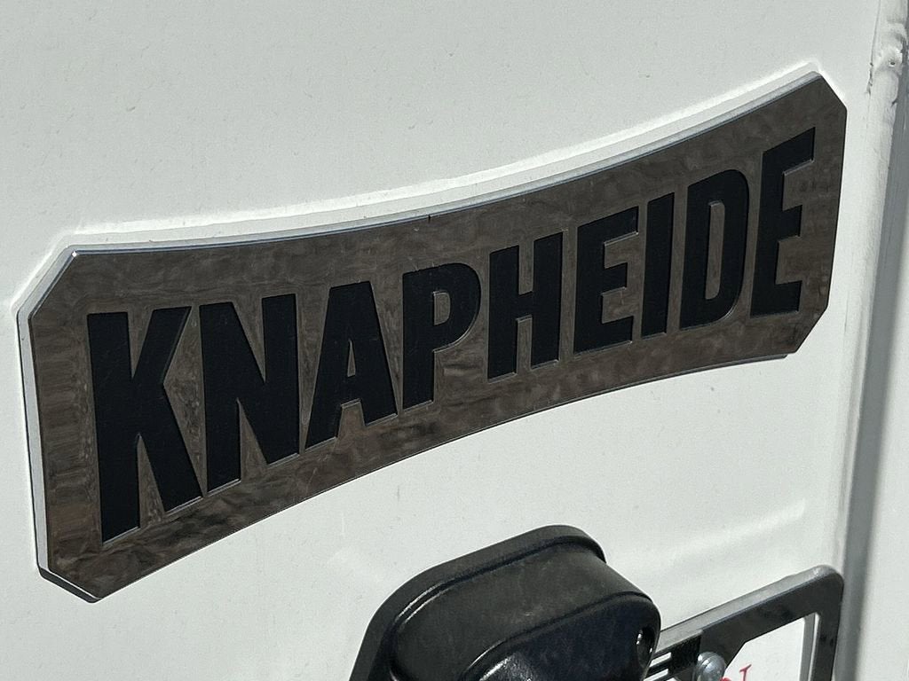 2025 GMC Savana Cutaway 3500 1WT