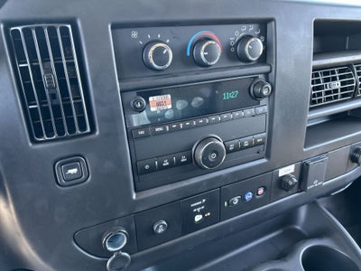 2025 GMC Savana Cutaway 3500 1WT