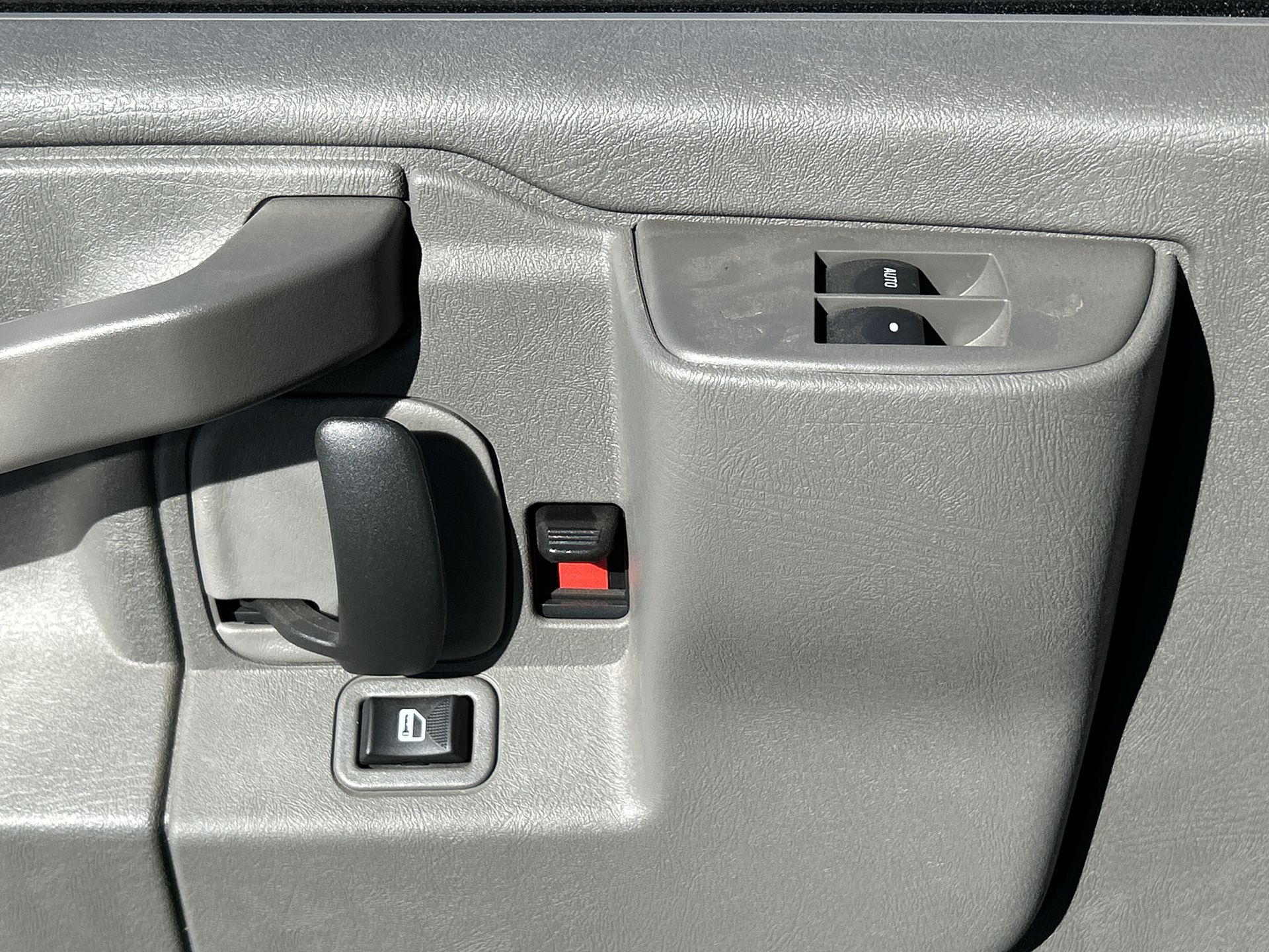 2025 GMC Savana Cutaway 3500 1WT