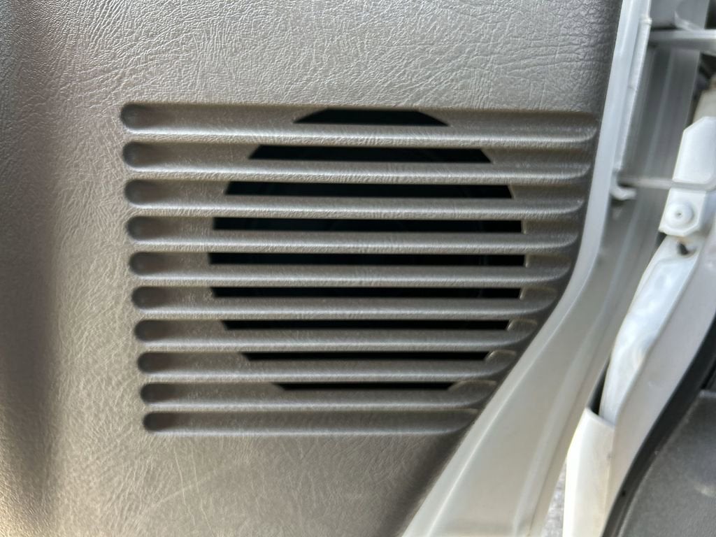 2025 GMC Savana Cutaway 3500 1WT