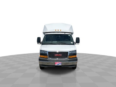 2025 GMC Savana Cutaway 3500 1WT