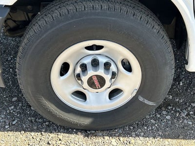 2025 GMC Savana Cutaway 3500 1WT