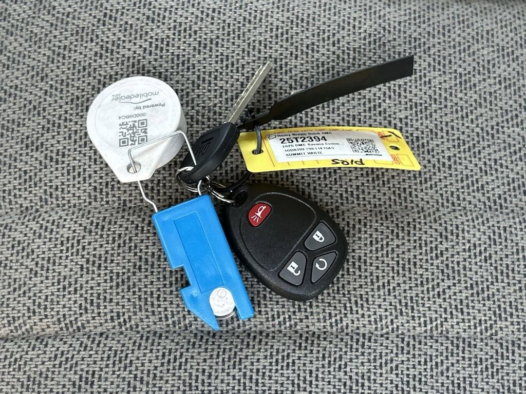 2025 GMC Savana Cutaway 3500 1WT