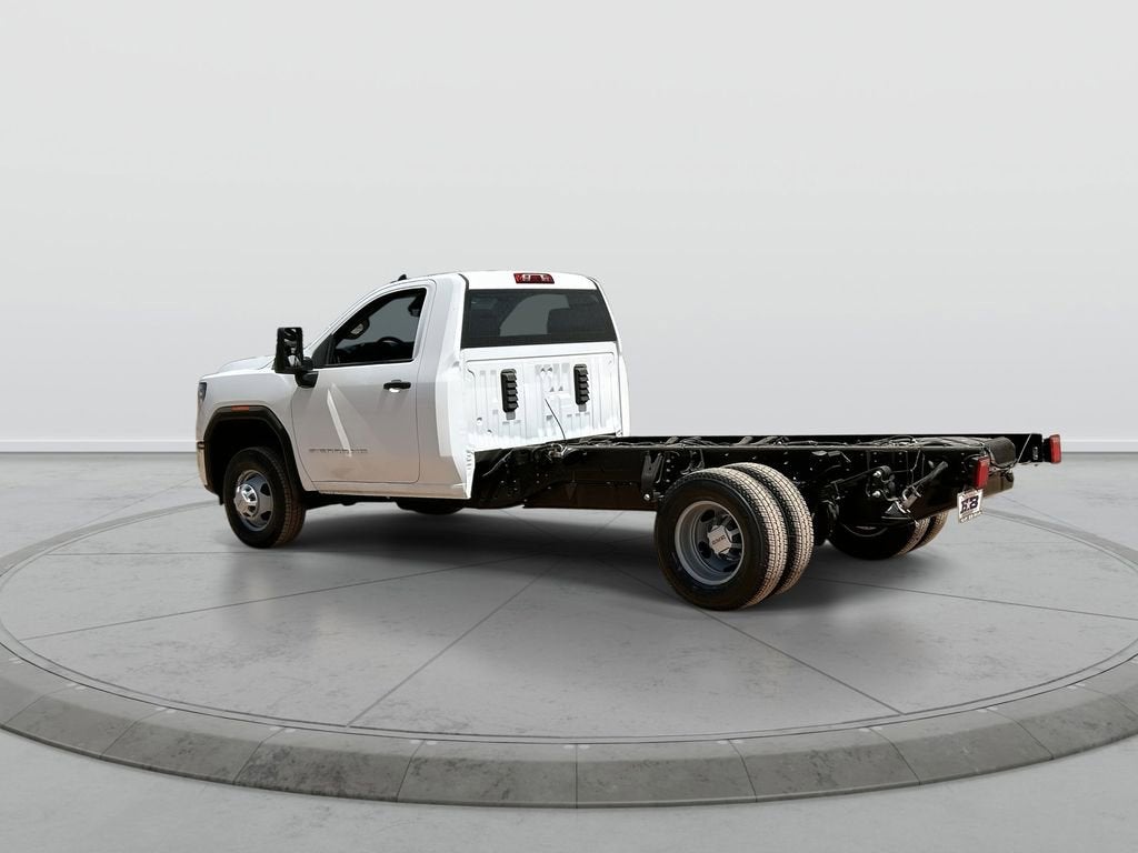 2026 GMC Sierra 3500 HD Chassis Cab Pro