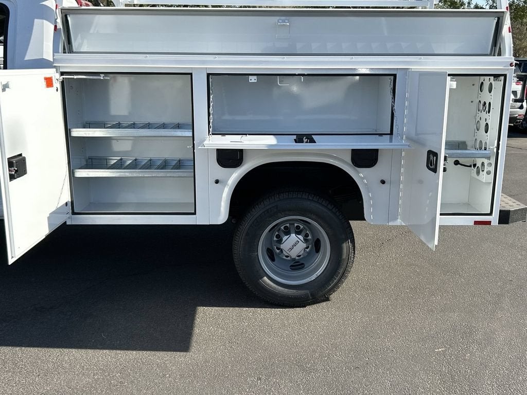 2026 GMC Sierra 3500 HD Chassis Cab Pro