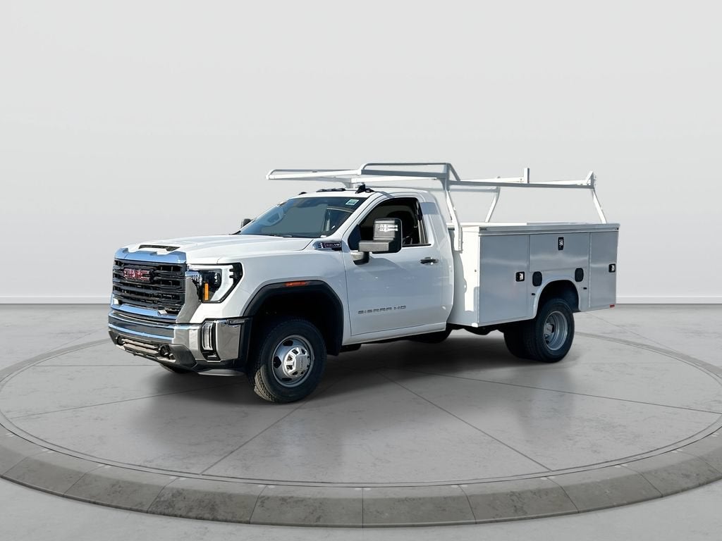 2026 GMC Sierra 3500 HD Chassis Cab Pro