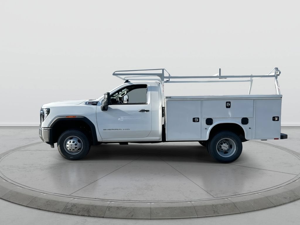 2026 GMC Sierra 3500 HD Chassis Cab Pro