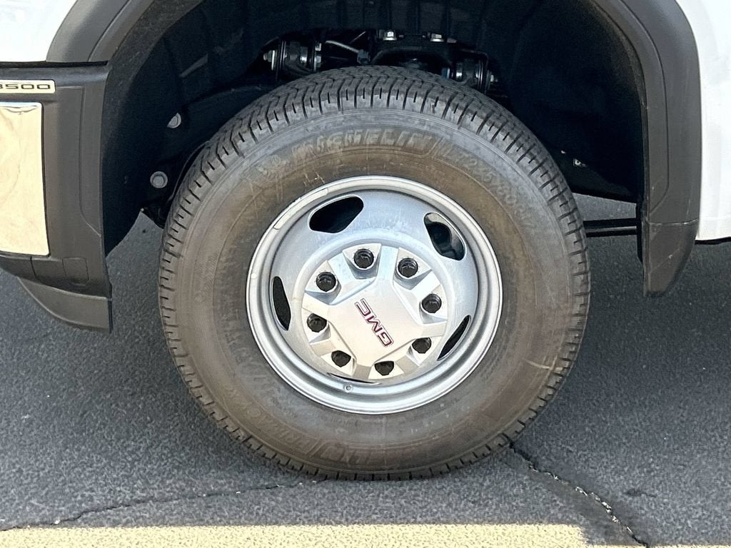 2026 GMC Sierra 3500 HD Chassis Cab Pro