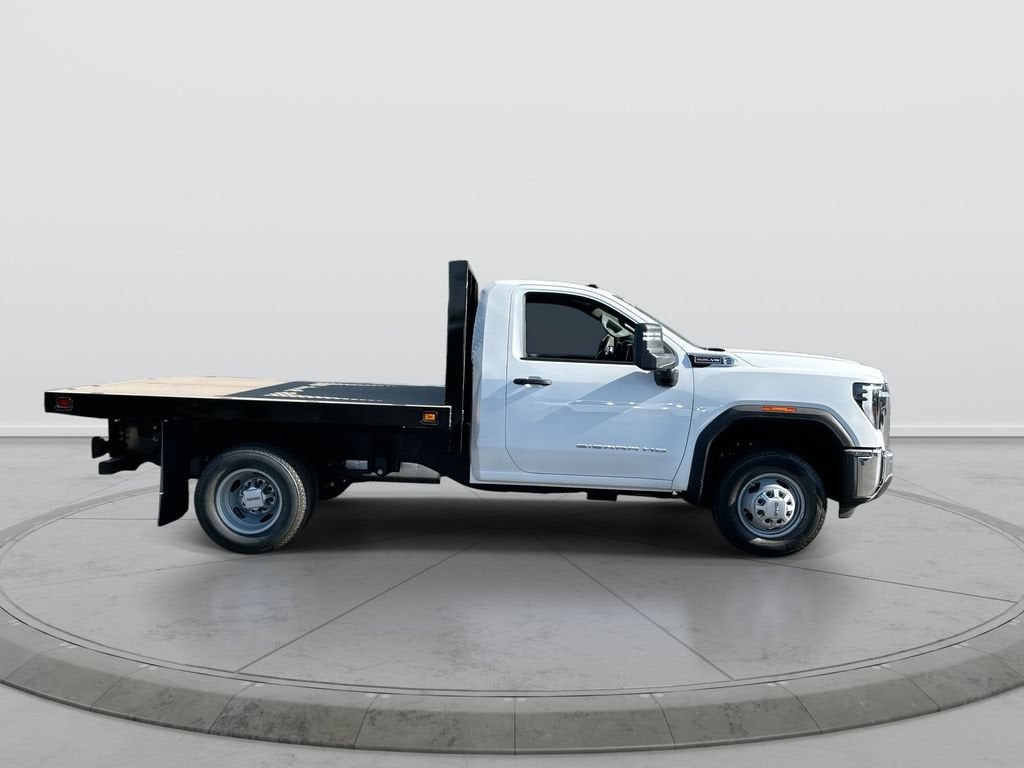 2026 GMC Sierra 3500 HD Chassis Cab Pro
