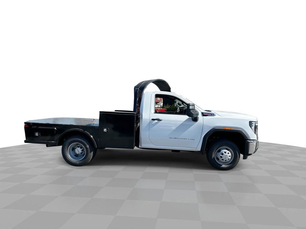 2026 GMC Sierra 3500 HD Chassis Cab Pro