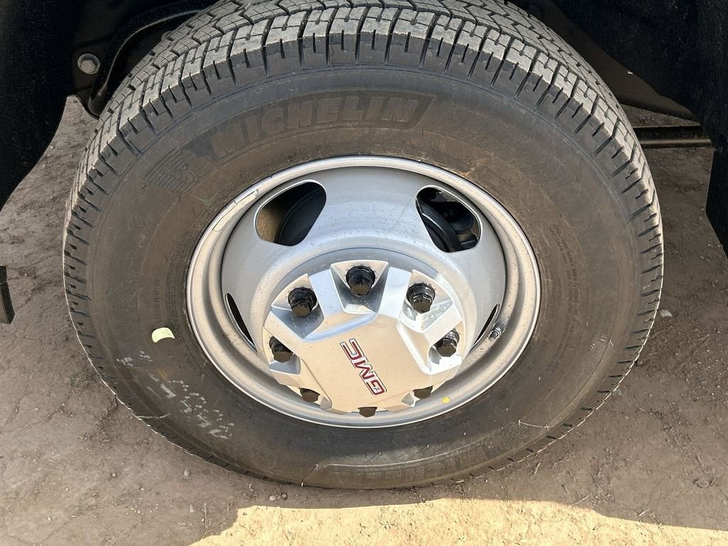 2026 GMC Sierra 3500 HD Chassis Cab Pro