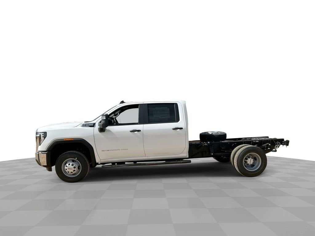 2026 GMC Sierra 3500 HD Chassis Cab Pro
