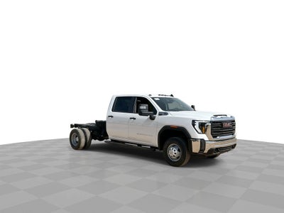 2026 GMC Sierra 3500 HD Chassis Cab Pro