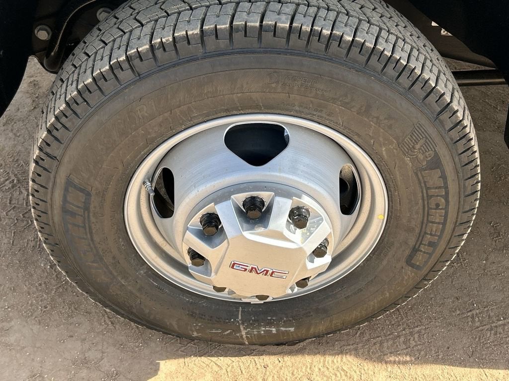 2026 GMC Sierra 3500 HD Chassis Cab Pro