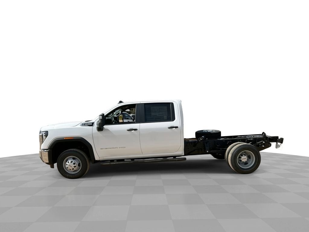 2026 GMC Sierra 3500 HD Chassis Cab Pro