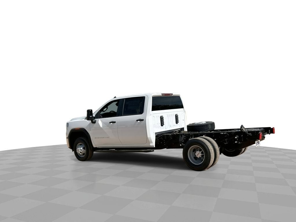 2026 GMC Sierra 3500 HD Chassis Cab Pro