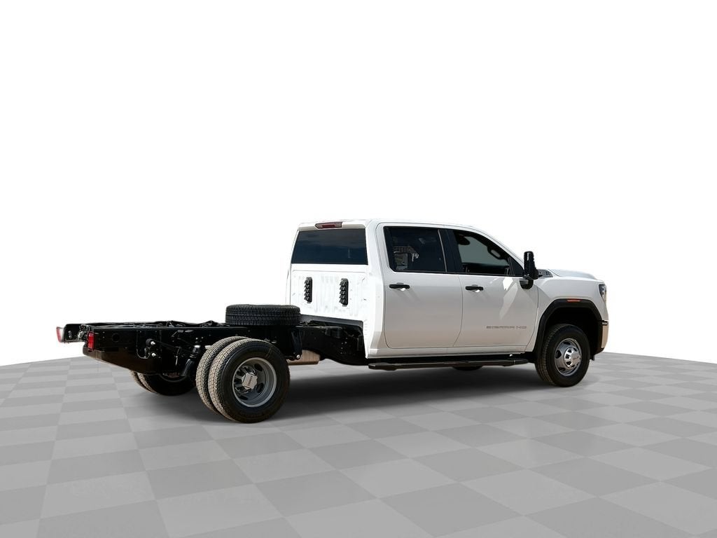 2026 GMC Sierra 3500 HD Chassis Cab Pro