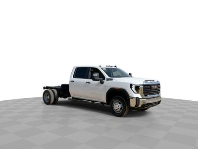 2026 GMC Sierra 3500 HD Chassis Cab Pro