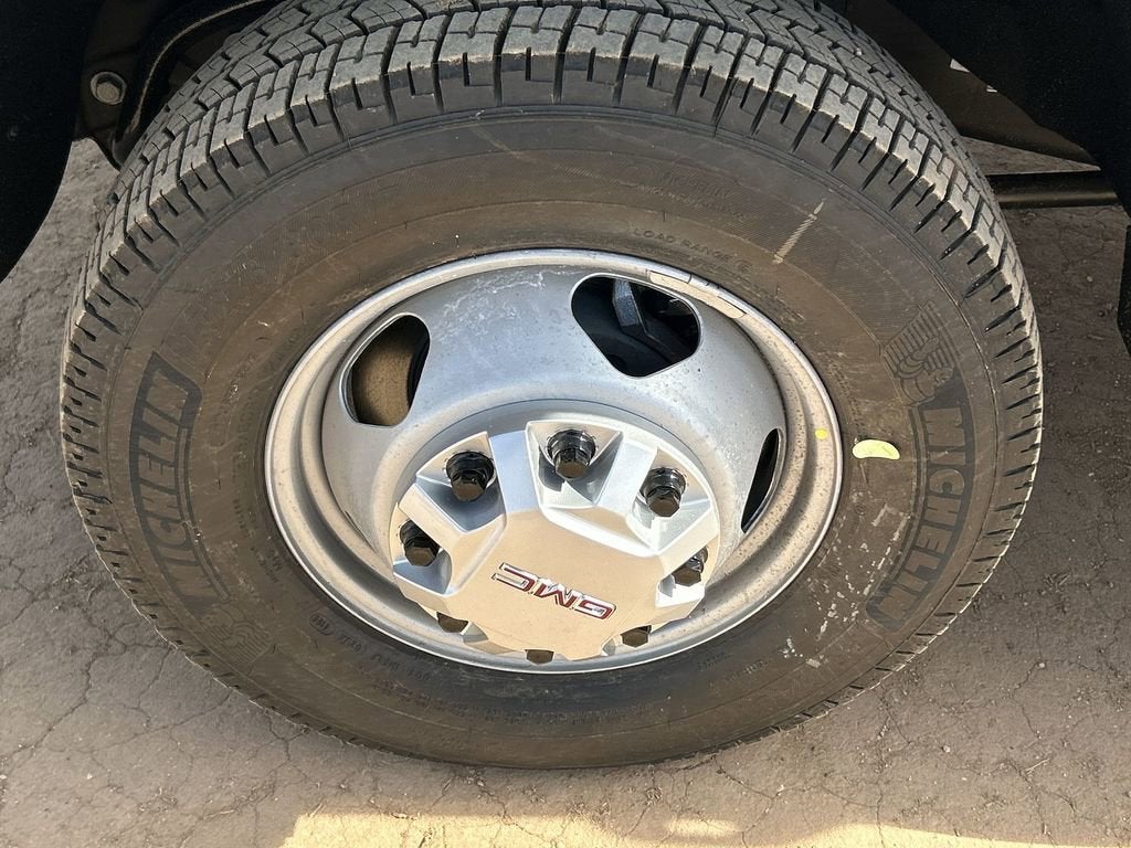 2026 GMC Sierra 3500 HD Chassis Cab Pro